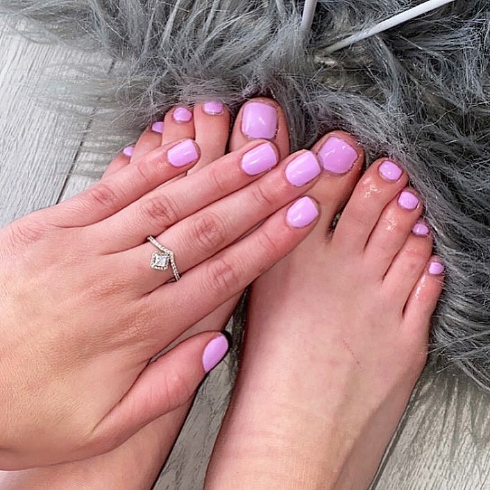 andrea dahle add cute matching nails and toes photo