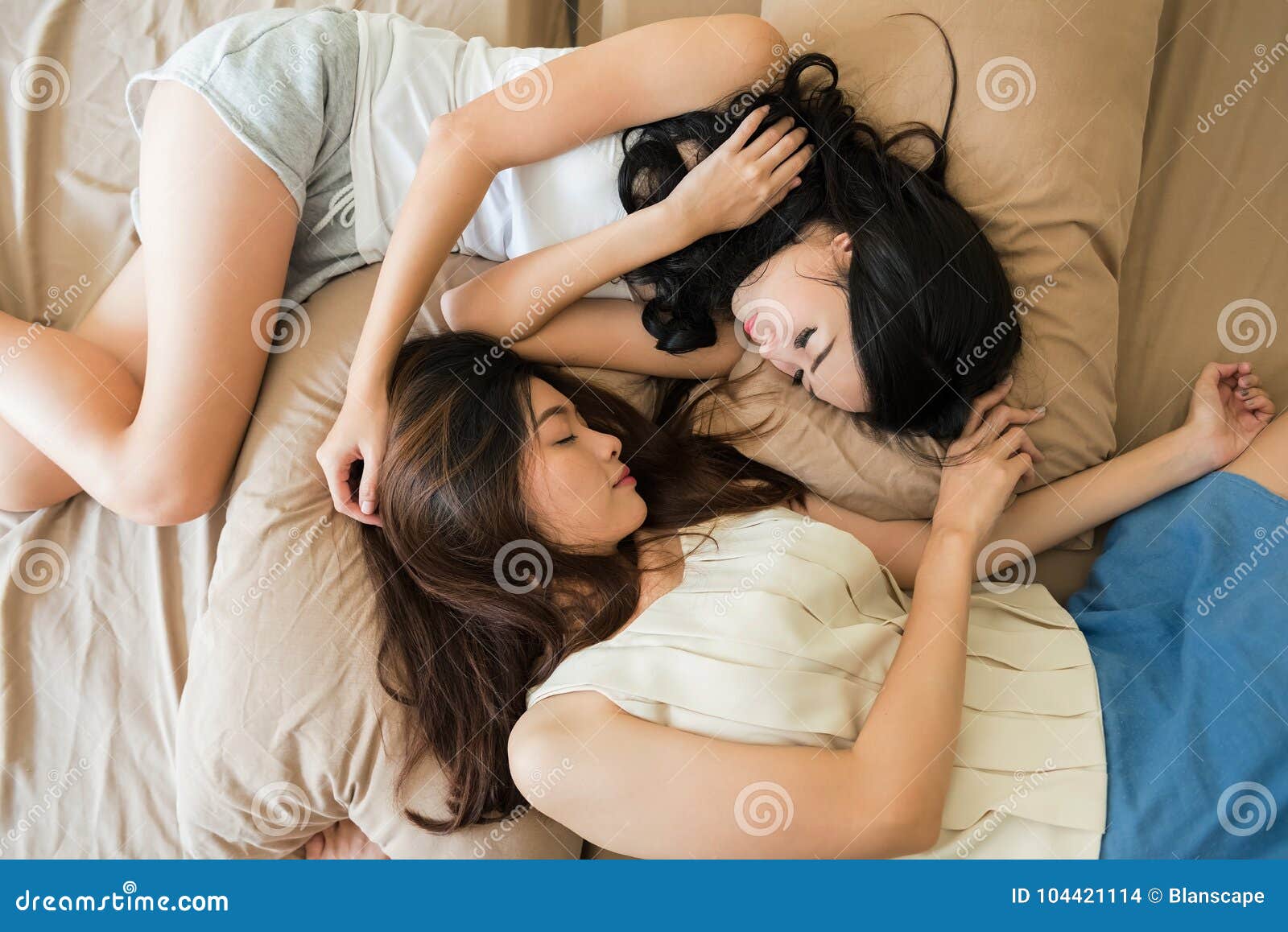 annemie nel add photo lesbians in bed together