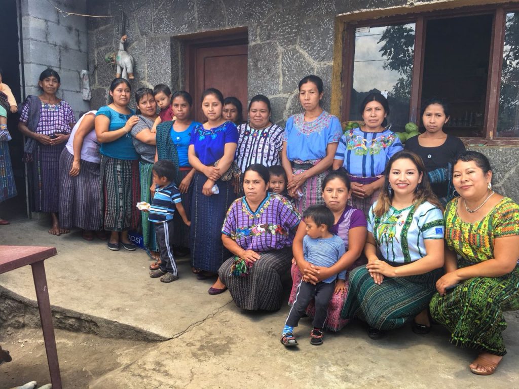 alif kadir recommends Chicas De Santiago Atitlan