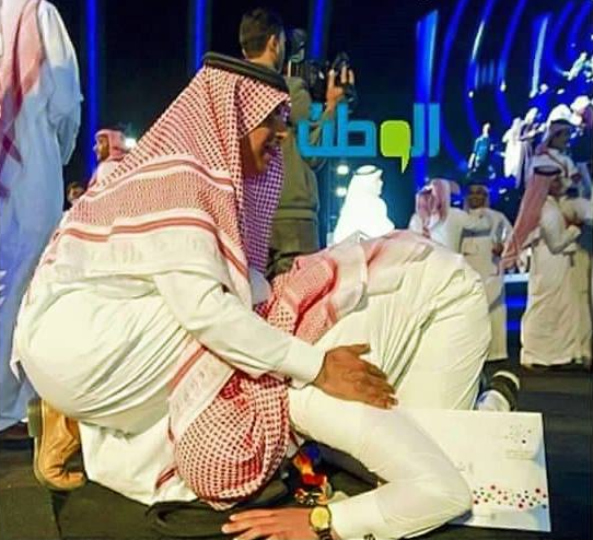 anthony eastmond add photo kissing feet in islam