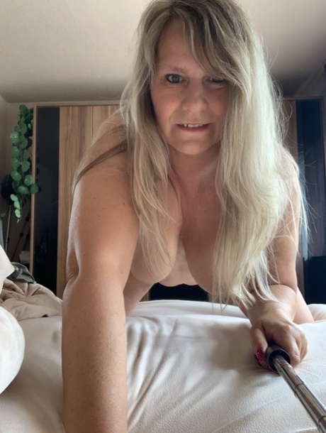 bob syrup recommends Mature Milf Selfie