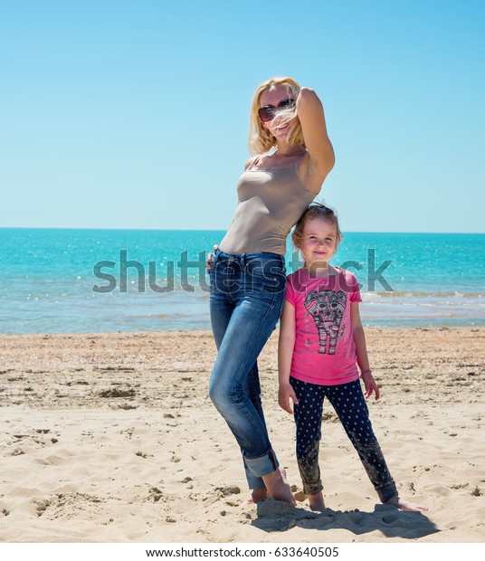 daniel schaben share mother and daughter swap photos