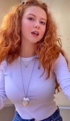 andre henrique recommends Francesca Capaldi Boobs