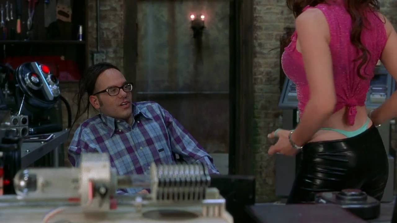 chris hollingsworth recommends kathleen robertson hot scene pic