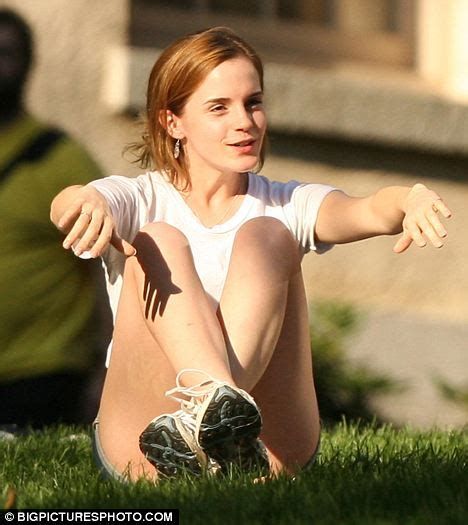 amanda juan add photo emma watson no panties