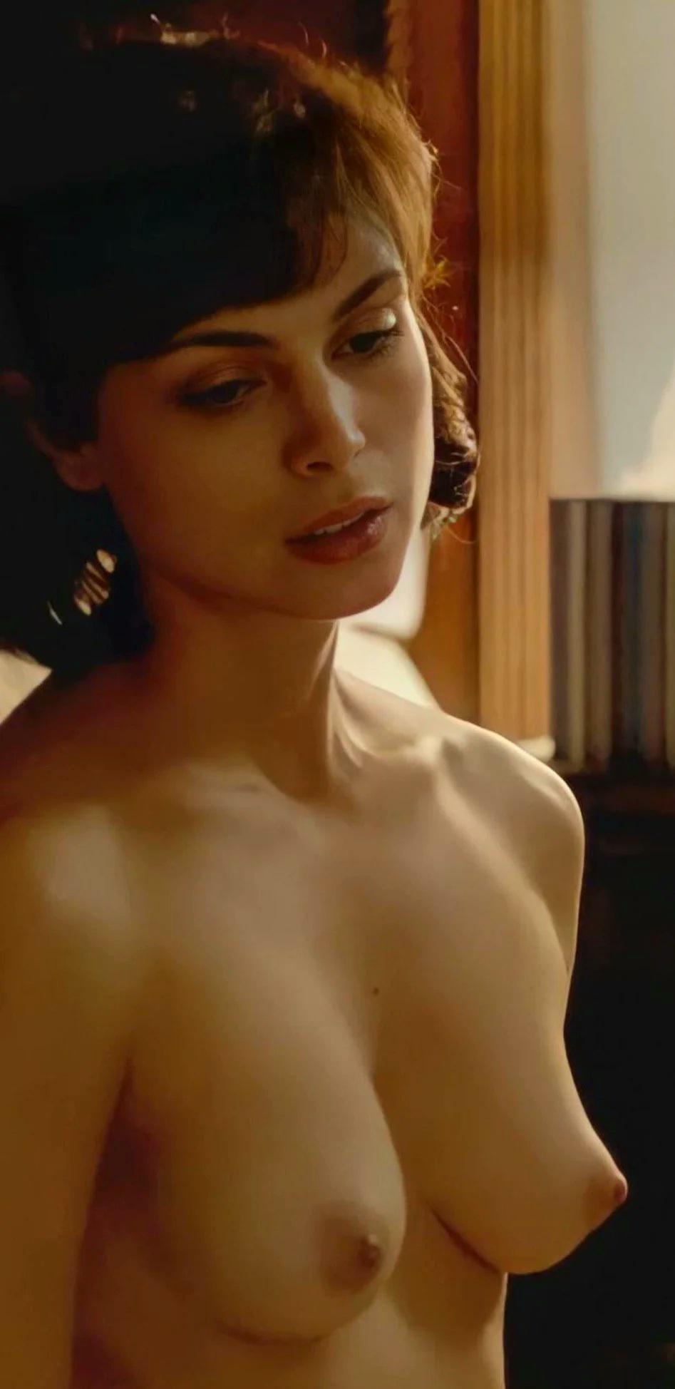 Morena Baccarin Tits - Morena Baccarin Nude Pics and Sex Scenes