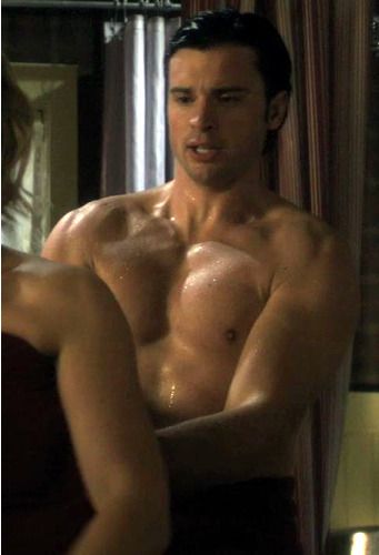 ali huseynov recommends tom welling nude pic