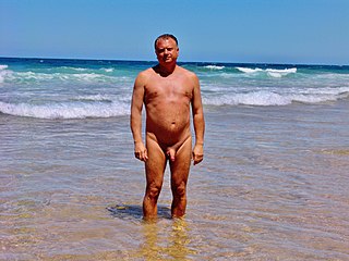aaron isbister share naked beach shots photos