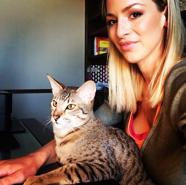 bobby sigmon recommends Jordan Carver Selfie