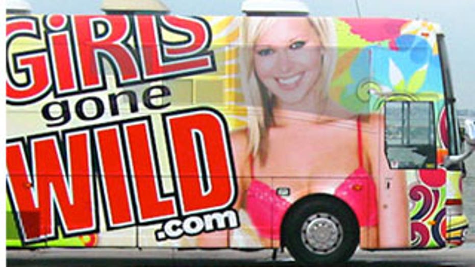 dirk volschenk recommends girls gone wild bus pic