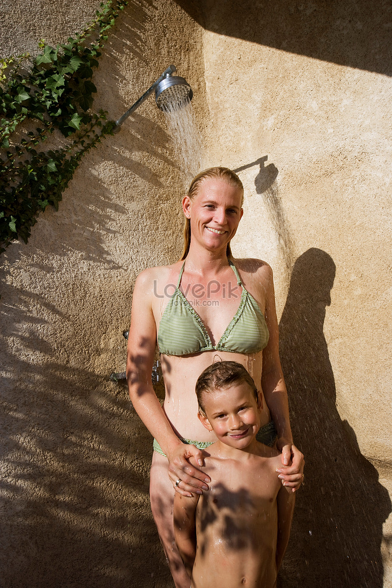 austin krull recommends nudist moms and dads pic