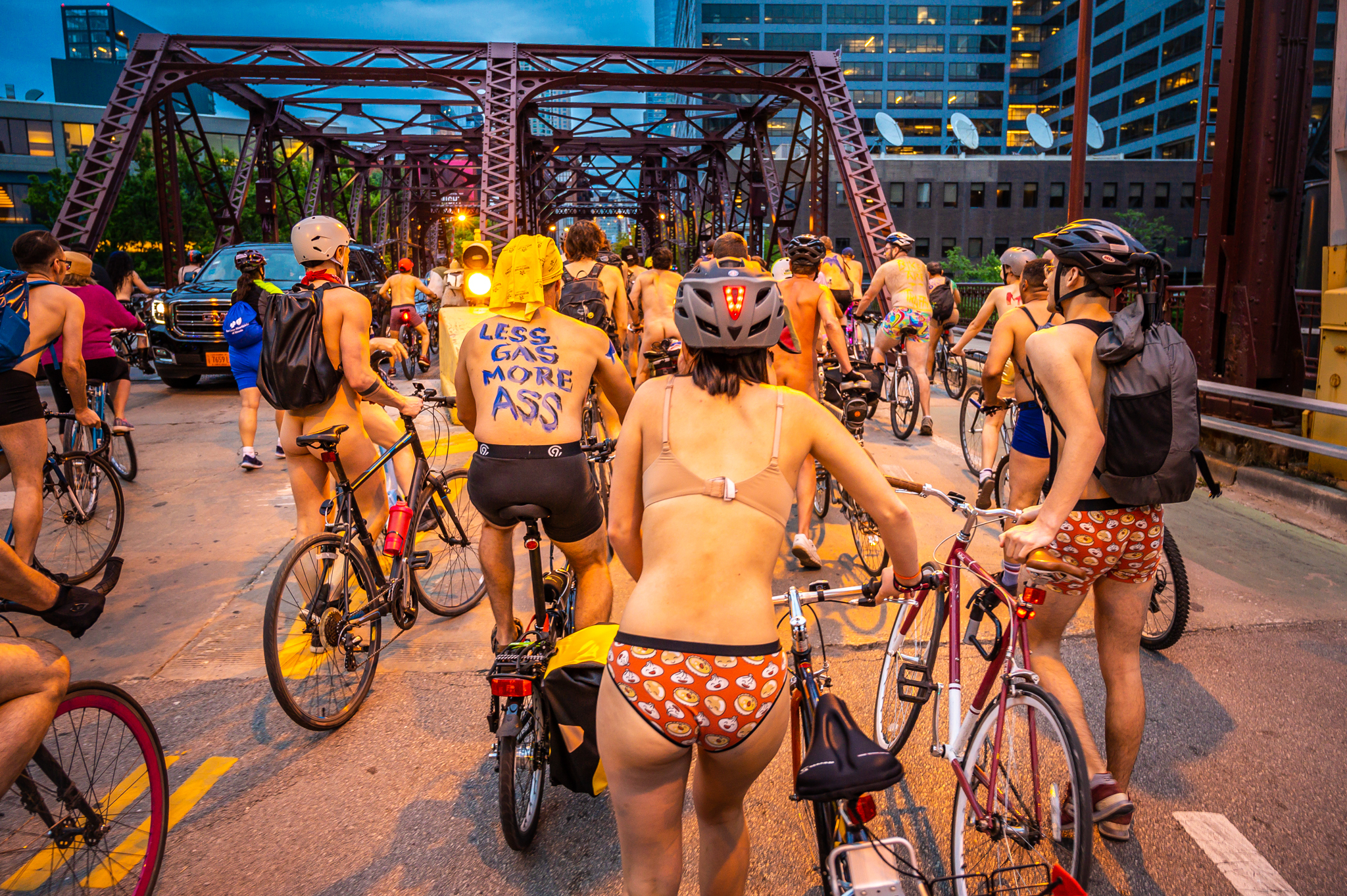 clayton fung add nude bike ride chicago photo