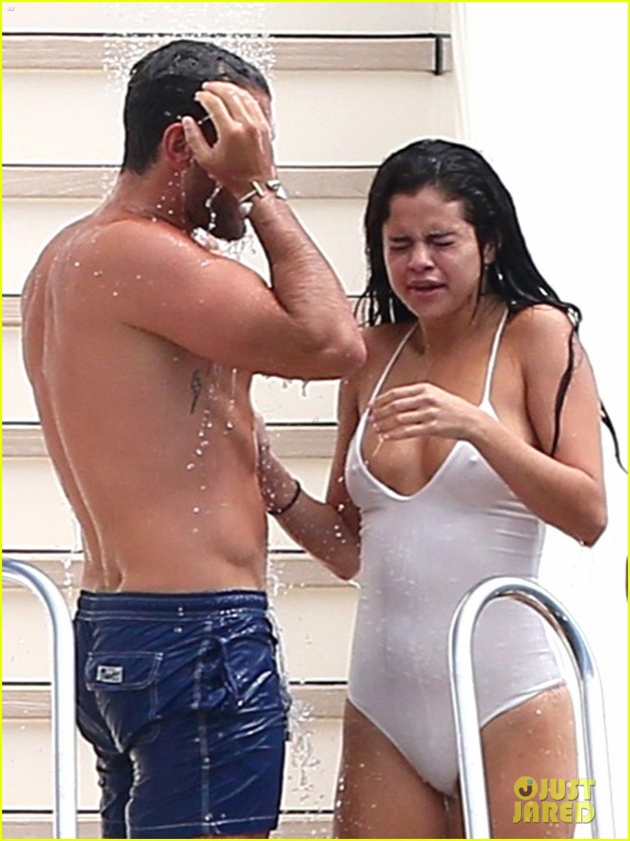 chubba wubba recommends selina gomez leaked pic