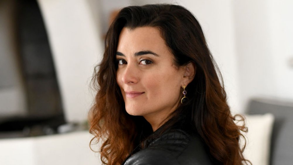 asha menezes add photo cote de pablo bra size