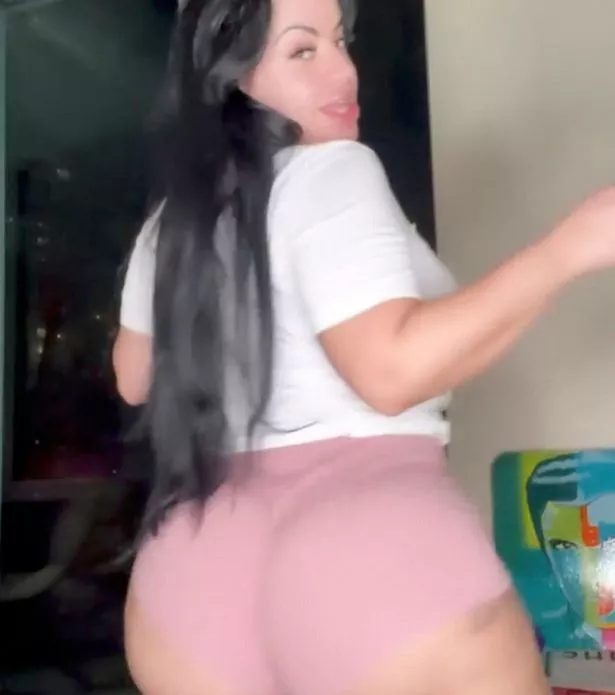 arnold cabral recommends big booty twerk sites pic