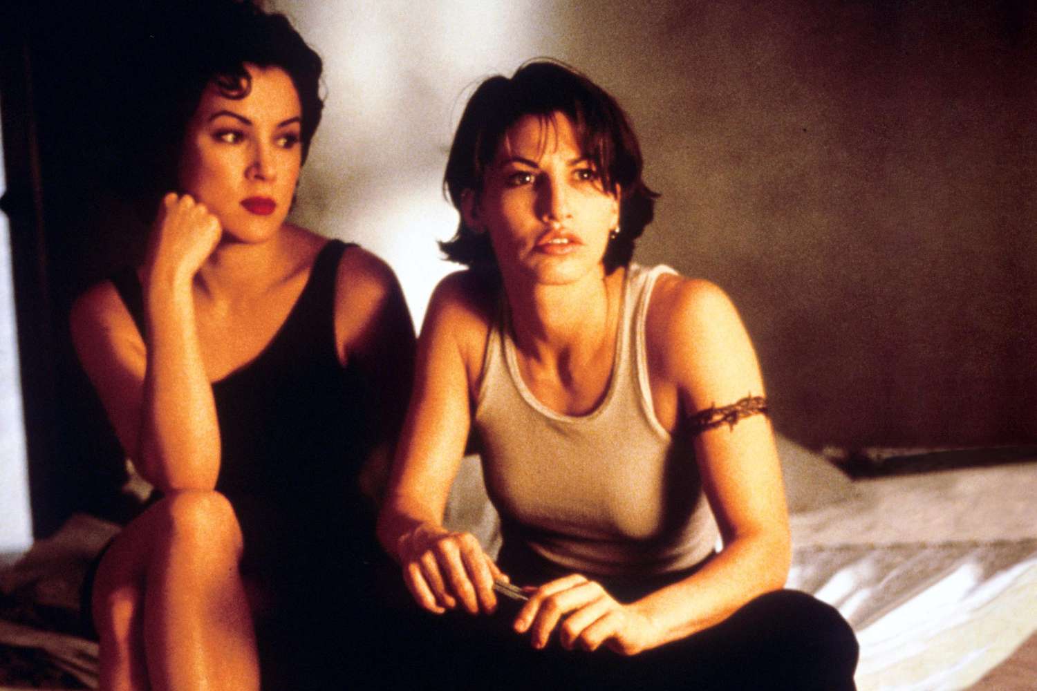 Gina Gershon And Jennifer Tilly. Jennifer Tilly and Gina Gershon revisit  their lesbian neo-noir Bound