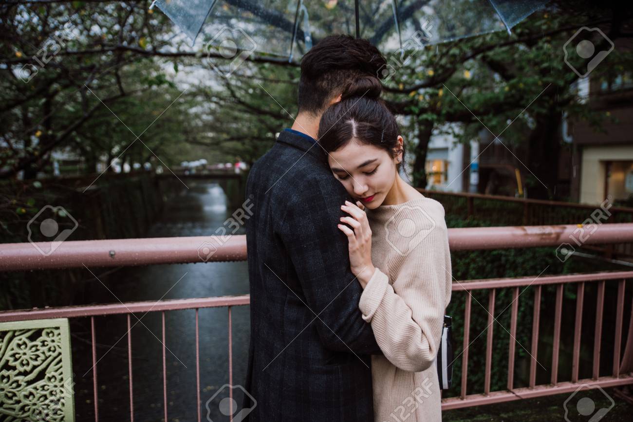 ajay kumar khaitan share japanese couple passionate love photos