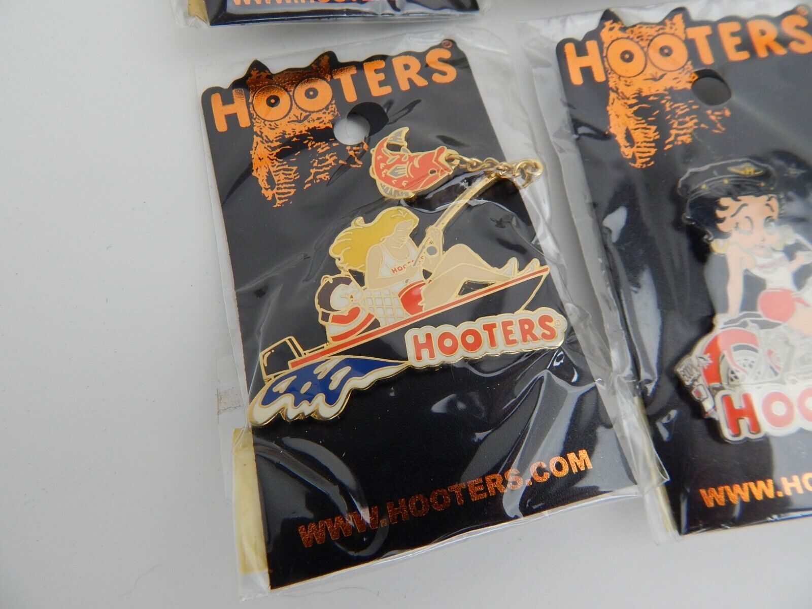 ameer shkir recommends Hooters 911 Pin