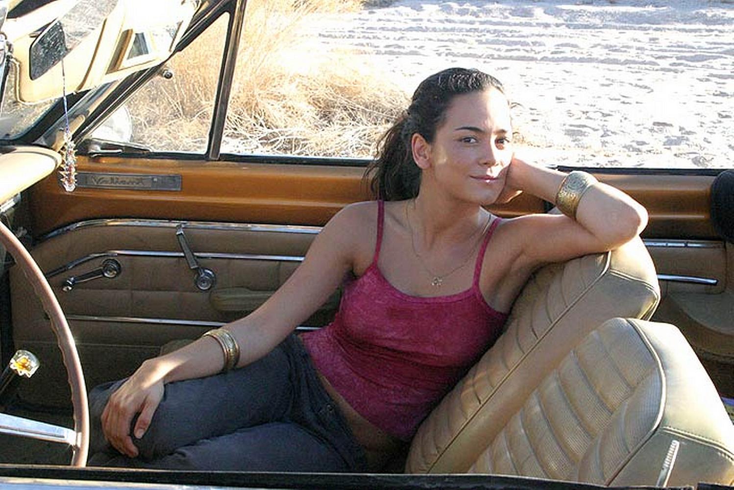 angie creech recommends Alice Braga Hot