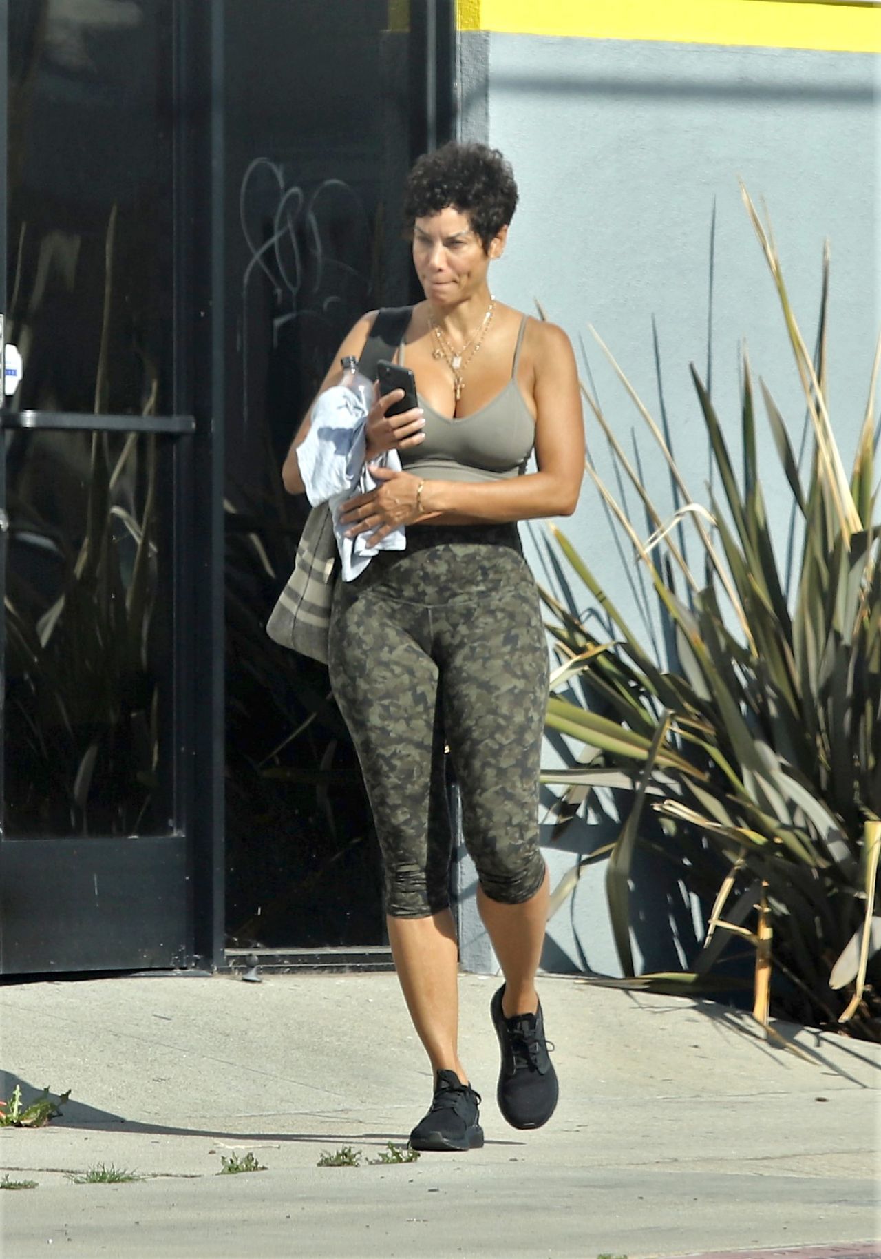 nicole murphy fitness clothes