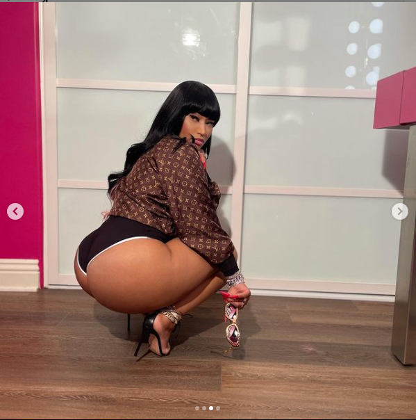 ben bolson recommends Nicki Minaj Booty Pics