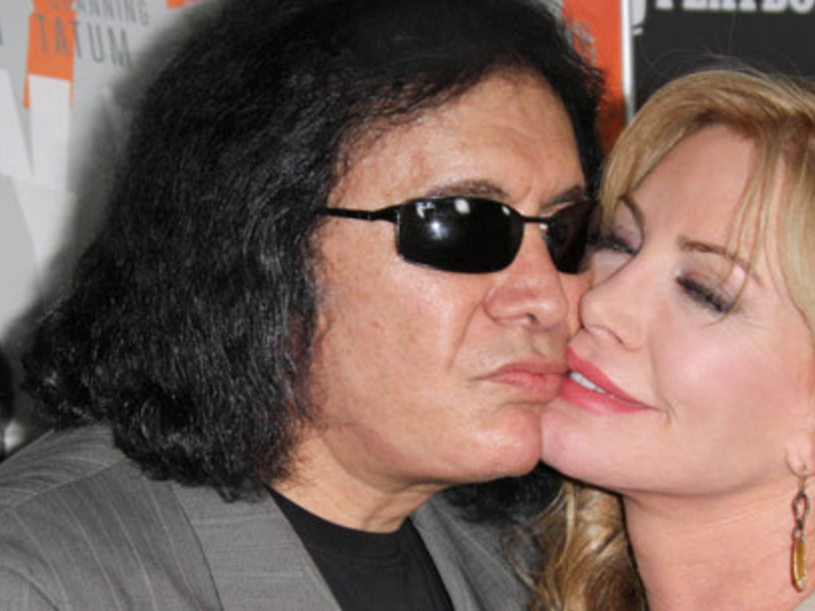 billie compton share gene simmons sex video photos