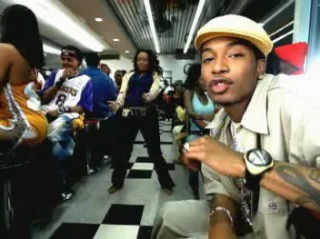 aaron clinch recommends chingy right thurr uncut pic