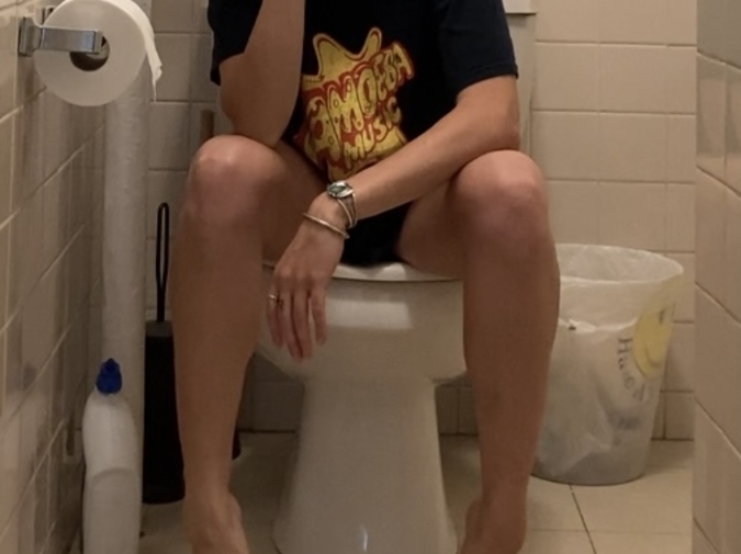 Women Shitting On Toilet aged lust