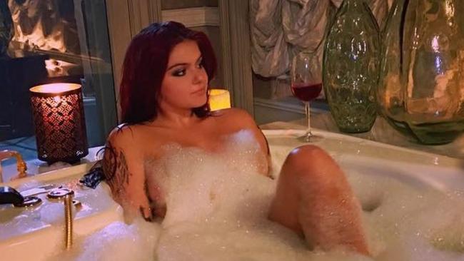 aaron w silver recommends ariel winter leaked nude pics pic