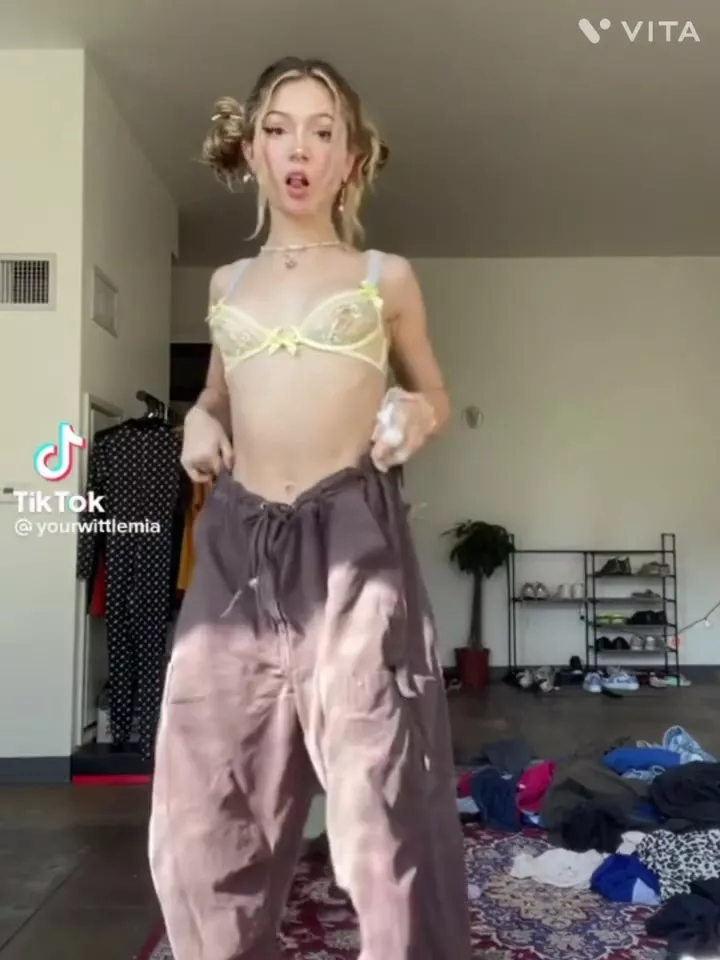 chanel crump add photo nudity on tik tok