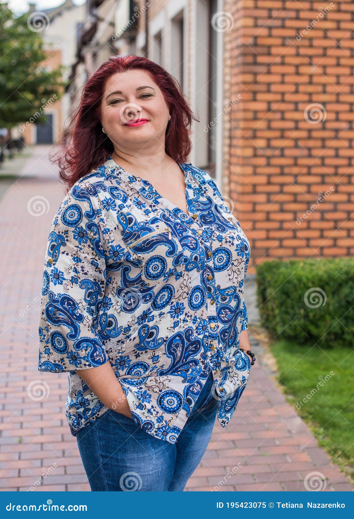 full figured mature women