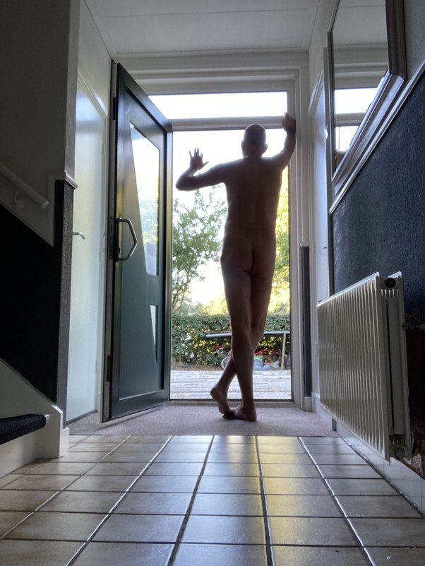 my naked neighbor pics