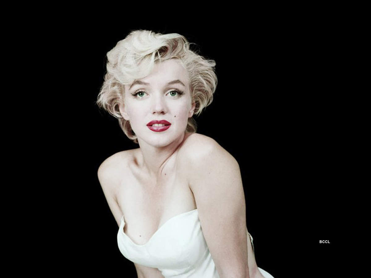 Marilyn Monroe Nude Video gagging clips