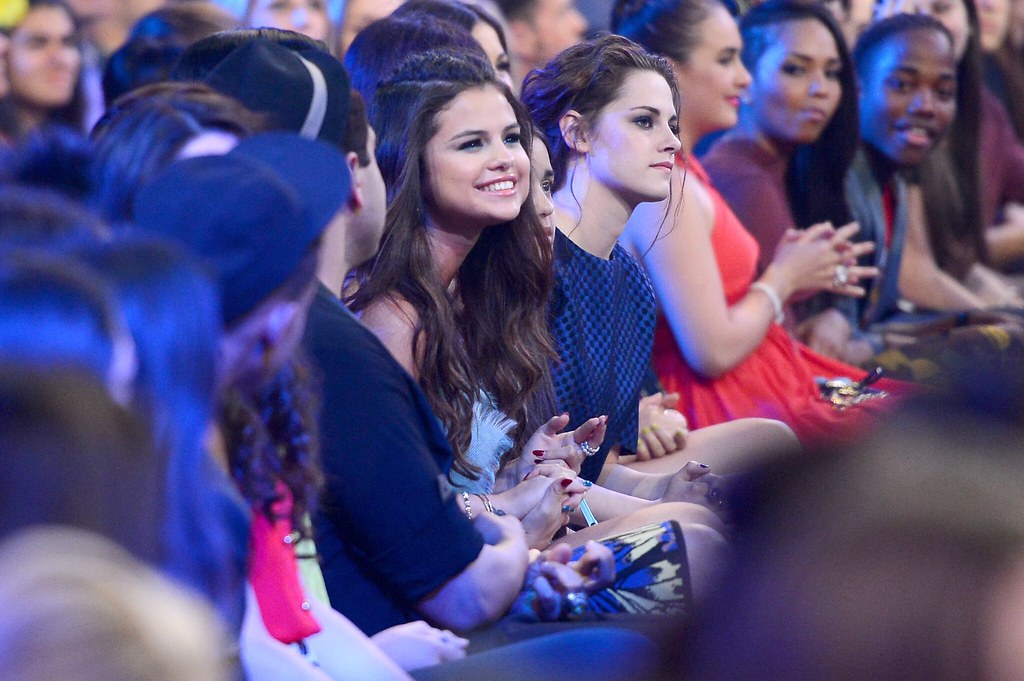 kristen stewart and selena gomez