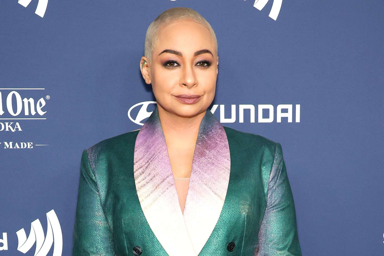 candice christians share raven symone big breast photos