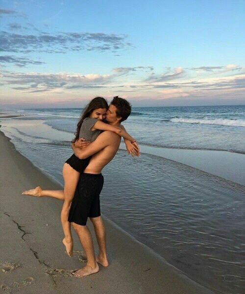 dedi supriadi recommends couple beach pictures tumblr pic