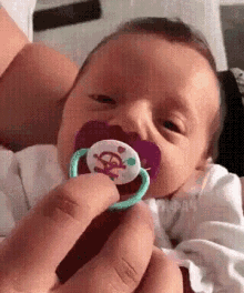 audra davenport share baby giving the finger gif photos