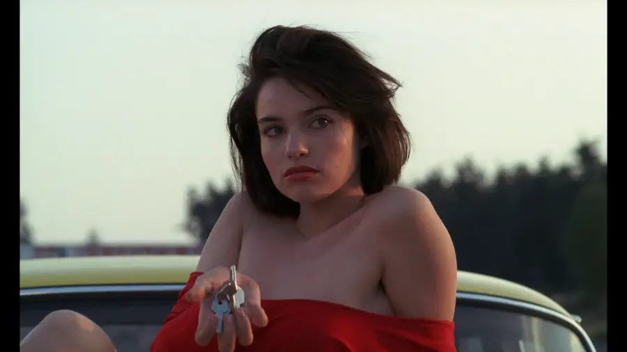 dorothy munroe add betty blue opening scene photo