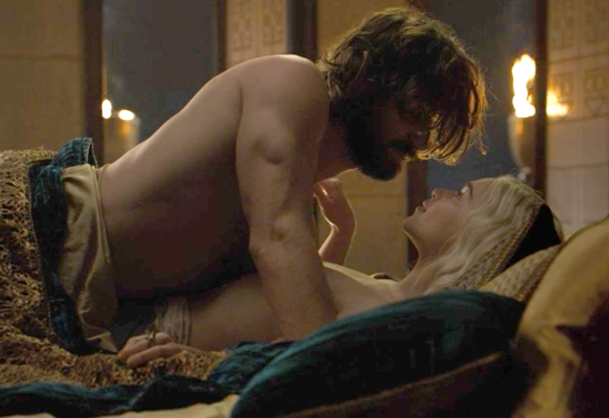 Best of Daenerys jon sex scene