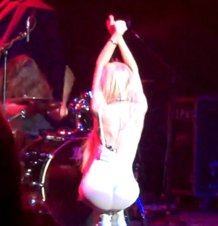 alice mcleod recommends Taylor Momsen Nude On Stage