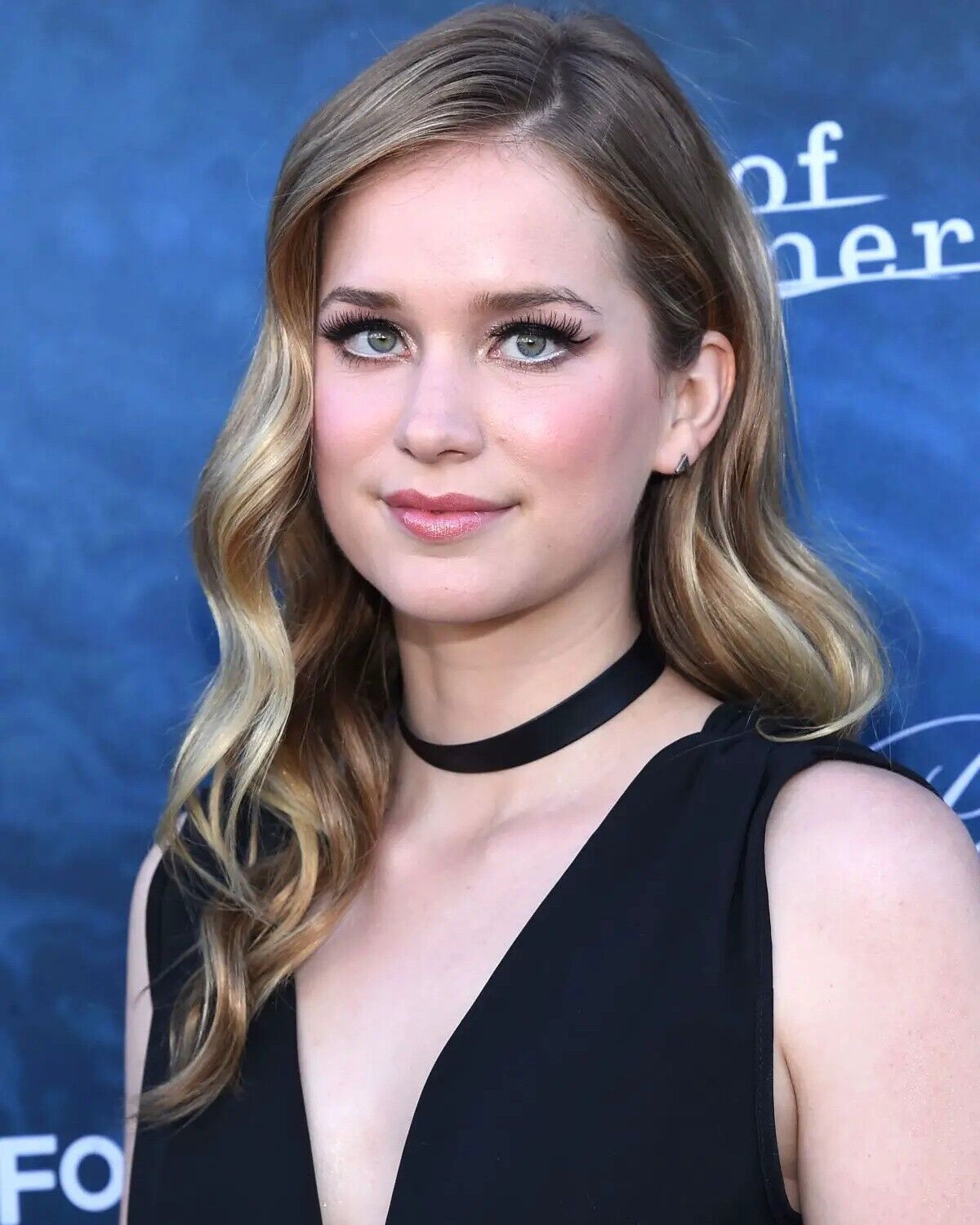 crystal bartee recommends elizabeth lail hot pic