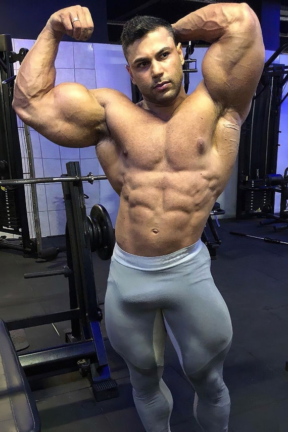 donald fast share hot hung muscle men photos