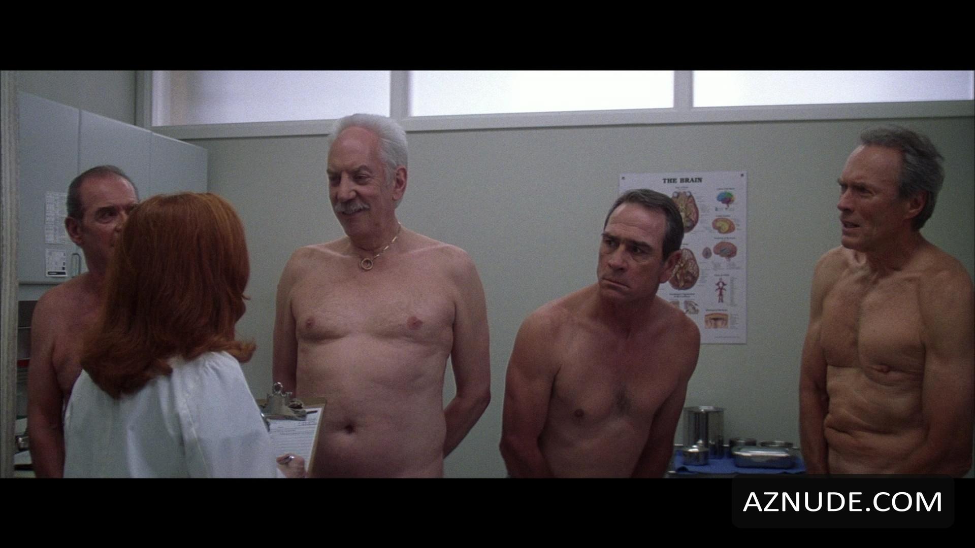 Tommy Lee Jones Naked wife boobs