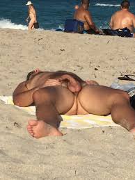 Masterbating On Nude Beach twice porn