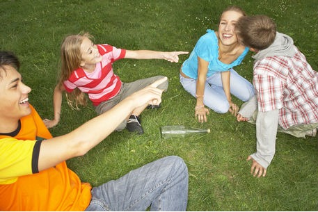 Best of Family spin the bottle