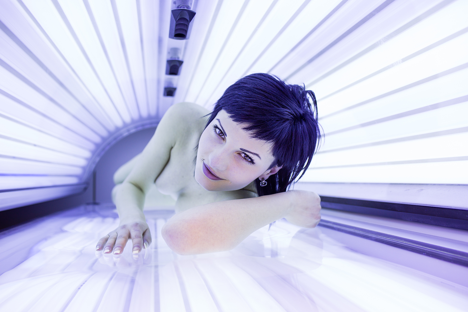 adrine williams add nude women in tanning beds photo