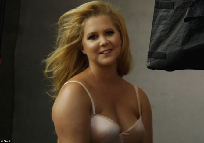 dana gillard recommends Amy Schumer Topless