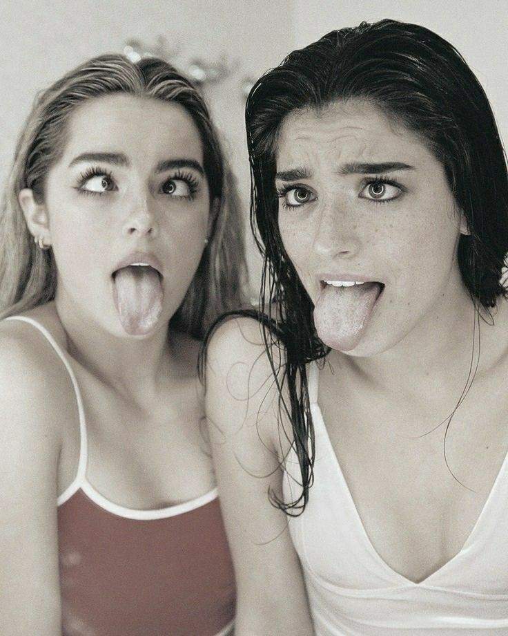 cathy kilburn recommends Addison Rae Sticking Her Tongue Out