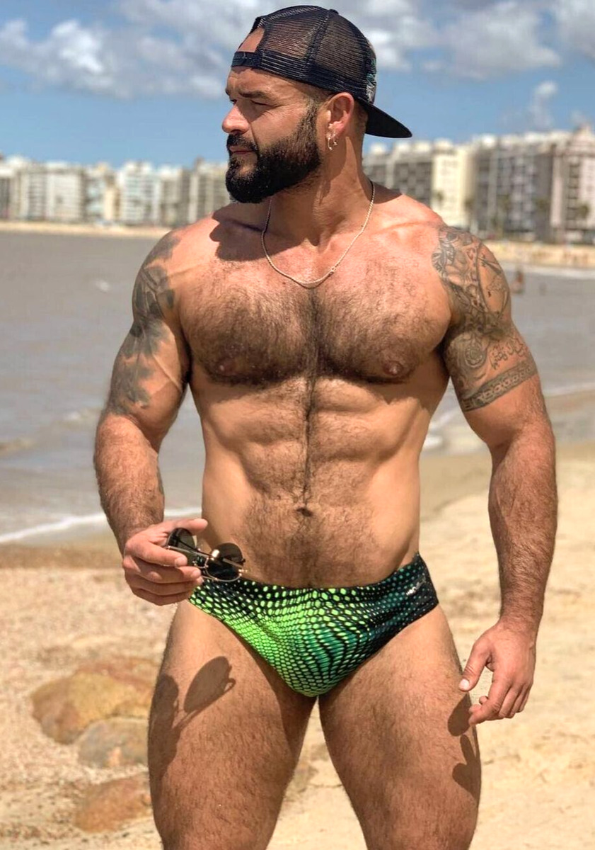 amy raymer share hairy guy in speedo photos