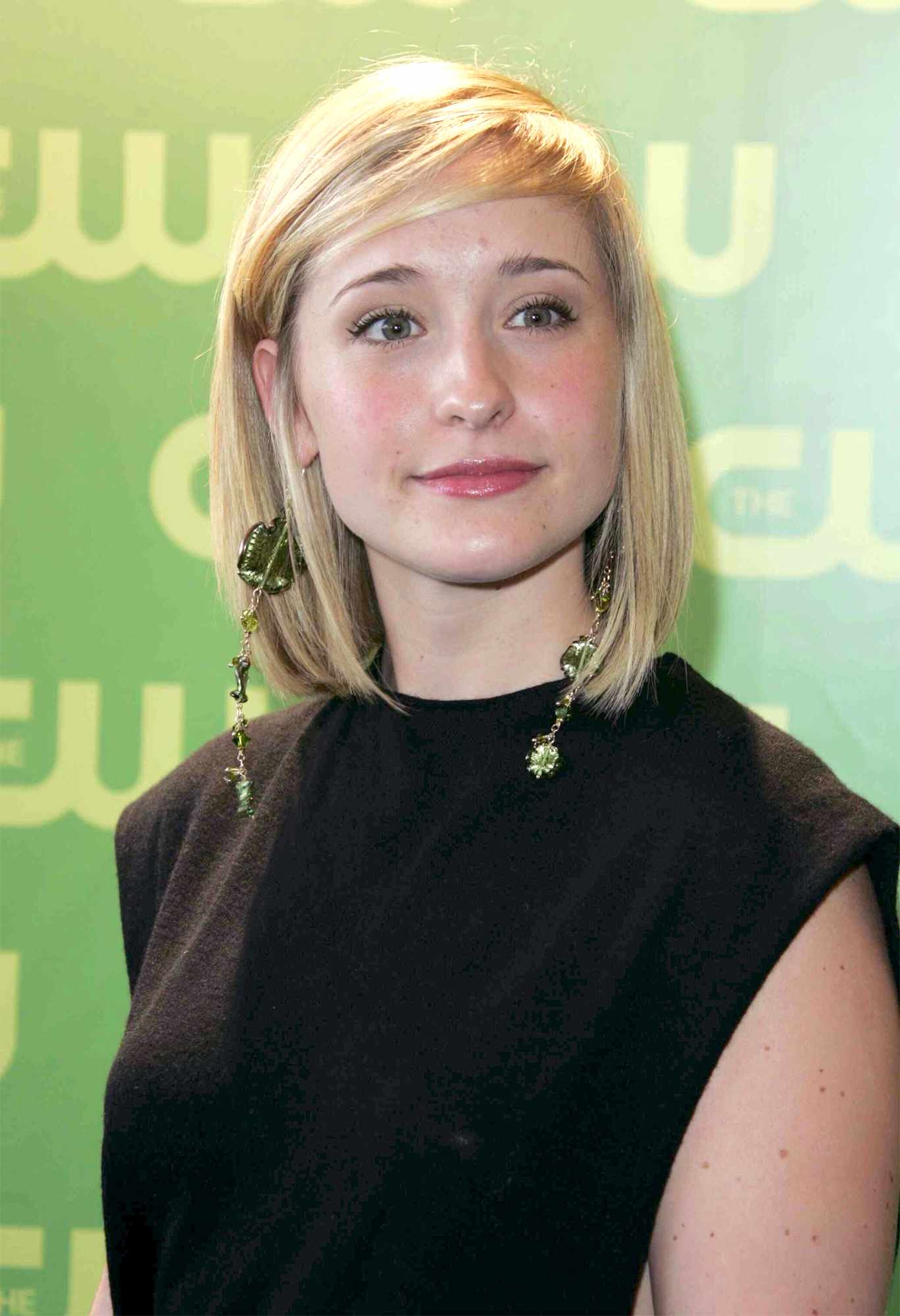 alain constantineau recommends Allison Mack Hot Nude